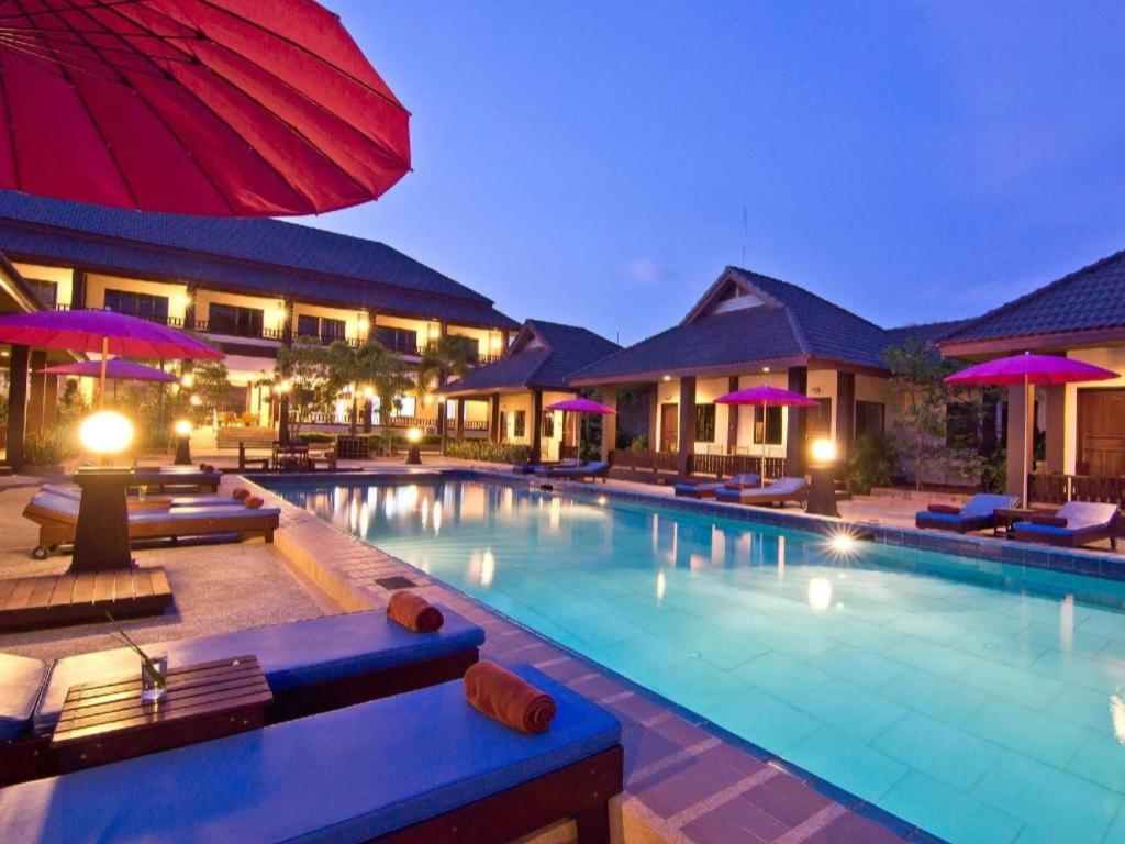 Rose Bay Resort Pattaya Exteriör bild