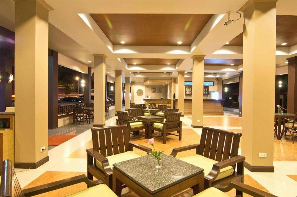 Rose Bay Resort Pattaya Exteriör bild